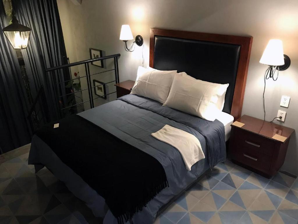 La Perla Hotel Boutique B&B Гвадалахара Екстер'єр фото